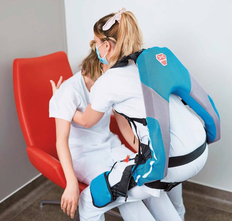Enfermería con exoesqueleto Muscle Suit Every